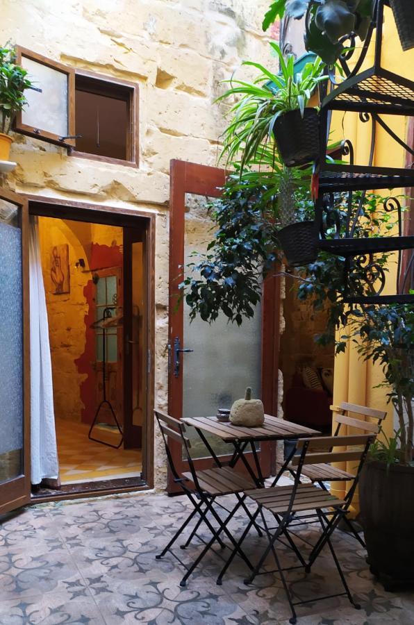 Fusion Homestay Accommodation Mosta Exterior photo